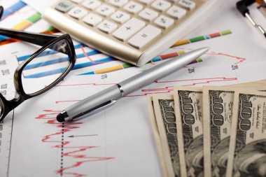 Masada ofiste iş nesneleri