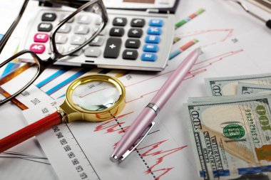 Masada ofiste iş nesneleri