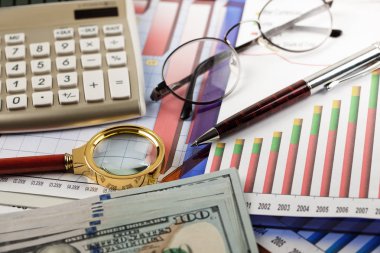 Masada ofiste iş nesneleri