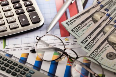 Masada ofiste iş nesneleri