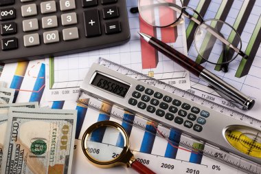 Masada ofiste iş nesneleri