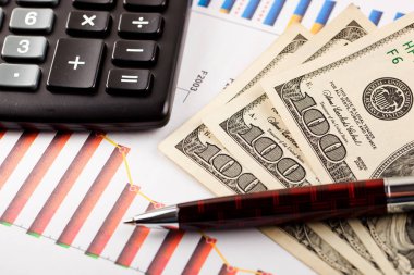 Masada ofiste iş nesneleri