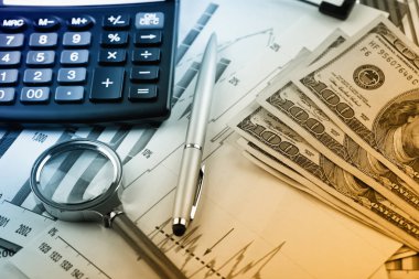 Masada ofiste iş nesneleri