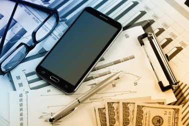 Masada ofiste iş nesneleri