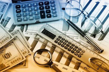 Masada ofiste iş nesneleri