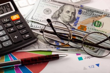 Masada ofiste iş nesneleri