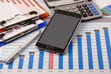 Masada ofiste iş nesneleri