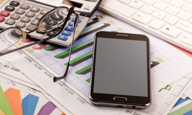 Masada ofiste iş nesneleri