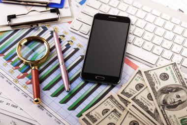 Masada ofiste iş nesneleri