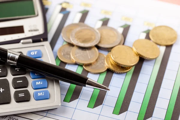 Masada ofiste iş nesneleri