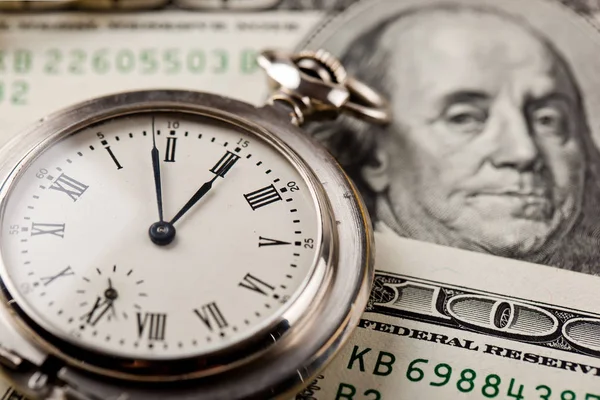  Zamanı geldi para sikke ve makro concet saat