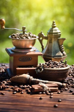 Eski arka plan üzerinde kahve siyah