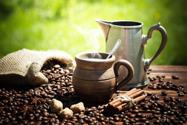 Eski arka plan üzerinde kahve siyah