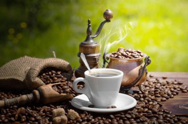 Eski arka plan üzerinde kahve siyah