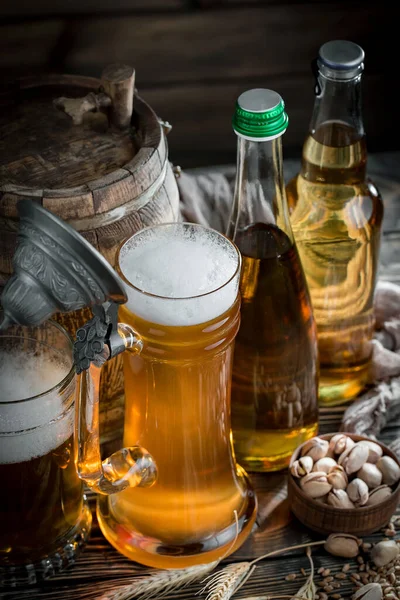 Light Beer Glass Old Background — Stock Photo, Image