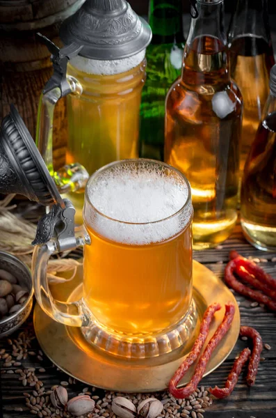 Light Beer Glass Old Background — Stock Photo, Image