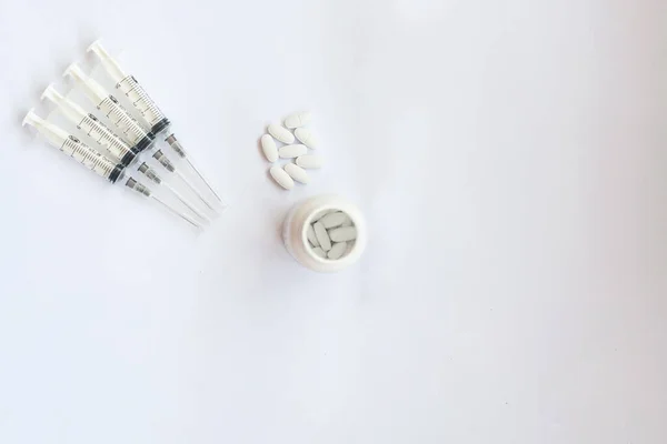 Pills Syringes White Background — Stock Photo, Image