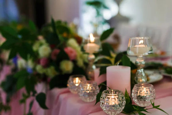 Hochzeitstisch im rustikalen Stil — Stockfoto