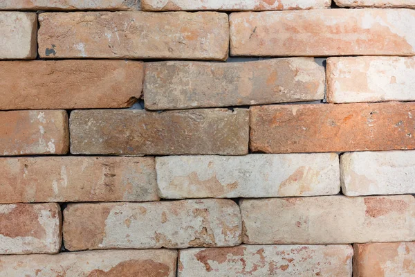 Weathered red brick wall texture seamlessly tileable — Stock Photo, Image