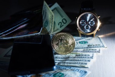 Resim Kripto para birimi smartphone saat, saat, kol saati