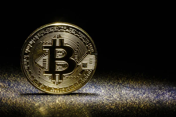 Χρυσή bitcoins με τα φώτα της δημοσιότητας — Φωτογραφία Αρχείου