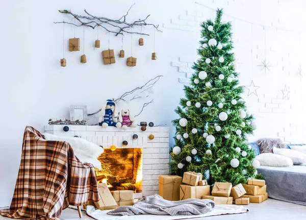 Interieur Des Schönen Zimmers Mit Weihnachtsdekoration — Stockfoto