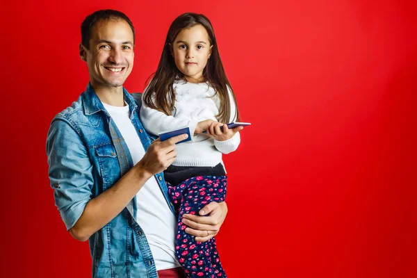 Portrait Father Pretty Daughter New Passports — Stock Photo, Image