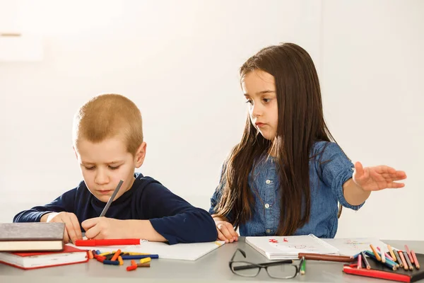 Bildung Grundschule Lernen Und Menschen Konzept — Stockfoto