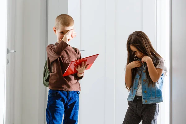 Kinderen Pesten Van Hun Klasgenoot School — Stockfoto