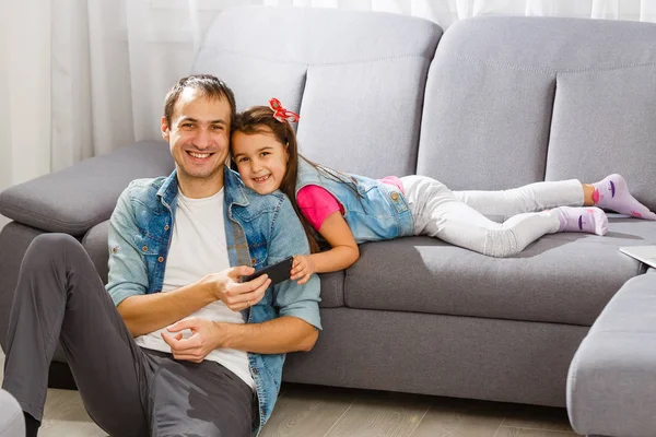 Happy Family Father Daughter — Stock Photo, Image