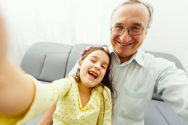 Grandfather Granddaughter Spending Time Together — Stock Photo, Image