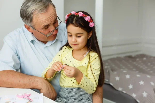 Grandfather Granddaughter Spending Time Together — Stock Photo, Image