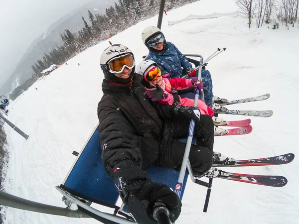 Famille Station Ski Sur Téléphérique — Photo