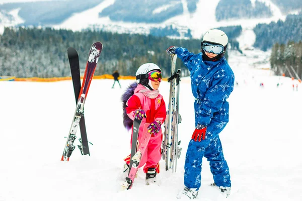 Mãe Filha Estância Esqui — Fotografia de Stock