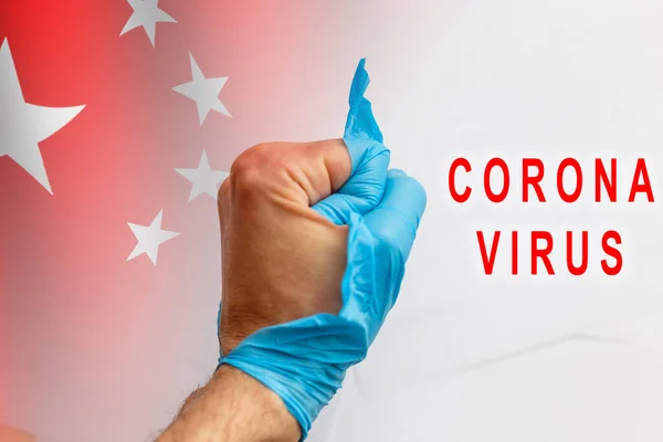 Orvos Kéz Orvosi Kesztyűben 2019 Ncov Analizálás Laboratóriumban Novel Coronavirus — Stock Fotó