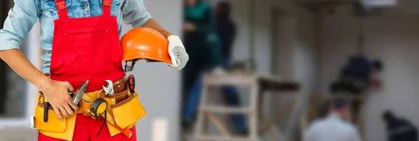 Trabalhador Construção Civil Local Construção Com Uniforme Proteção Ferramentas Equipamentos — Fotografia de Stock