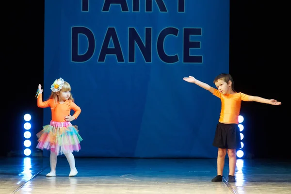 Young Ballerina girl dancing on stage — Stock Photo, Image