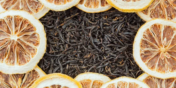 Çay otlar doku. Siyah çay arka plan. Organik kurutulmuş siyah çay yaprakları.
