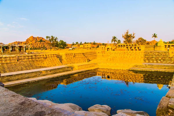 Historisches gebäude in hampi, indien — Stockfoto