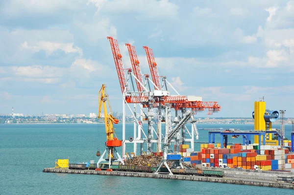 Port cargo crane and container — Stock Photo, Image