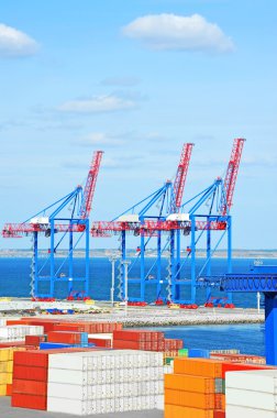 bağlantı noktası kargo vinç ve konteyner