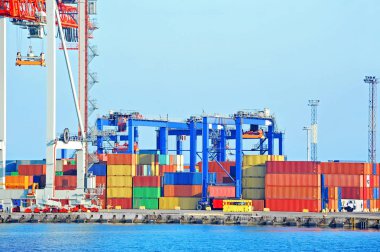 bağlantı noktası kargo vinç ve konteyner