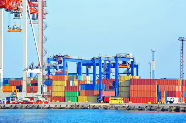 Port cargo crane and container — Stock Photo, Image