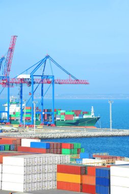 Bağlantı noktası kargo vinç, gemi ve konteyner