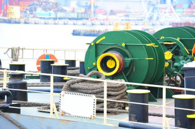 Mooring winch with hawser clipart