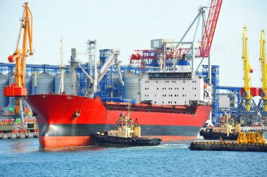 römorkör yardımcı toplu kargo gemisi