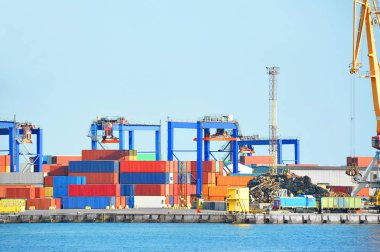 bağlantı noktası kargo vinç ve konteyner