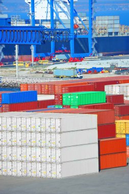 Bağlantı noktası kargo vinç, gemi ve konteyner