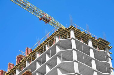 Vinç ve highrise şantiye