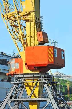 bağlantı noktası kargo vinç